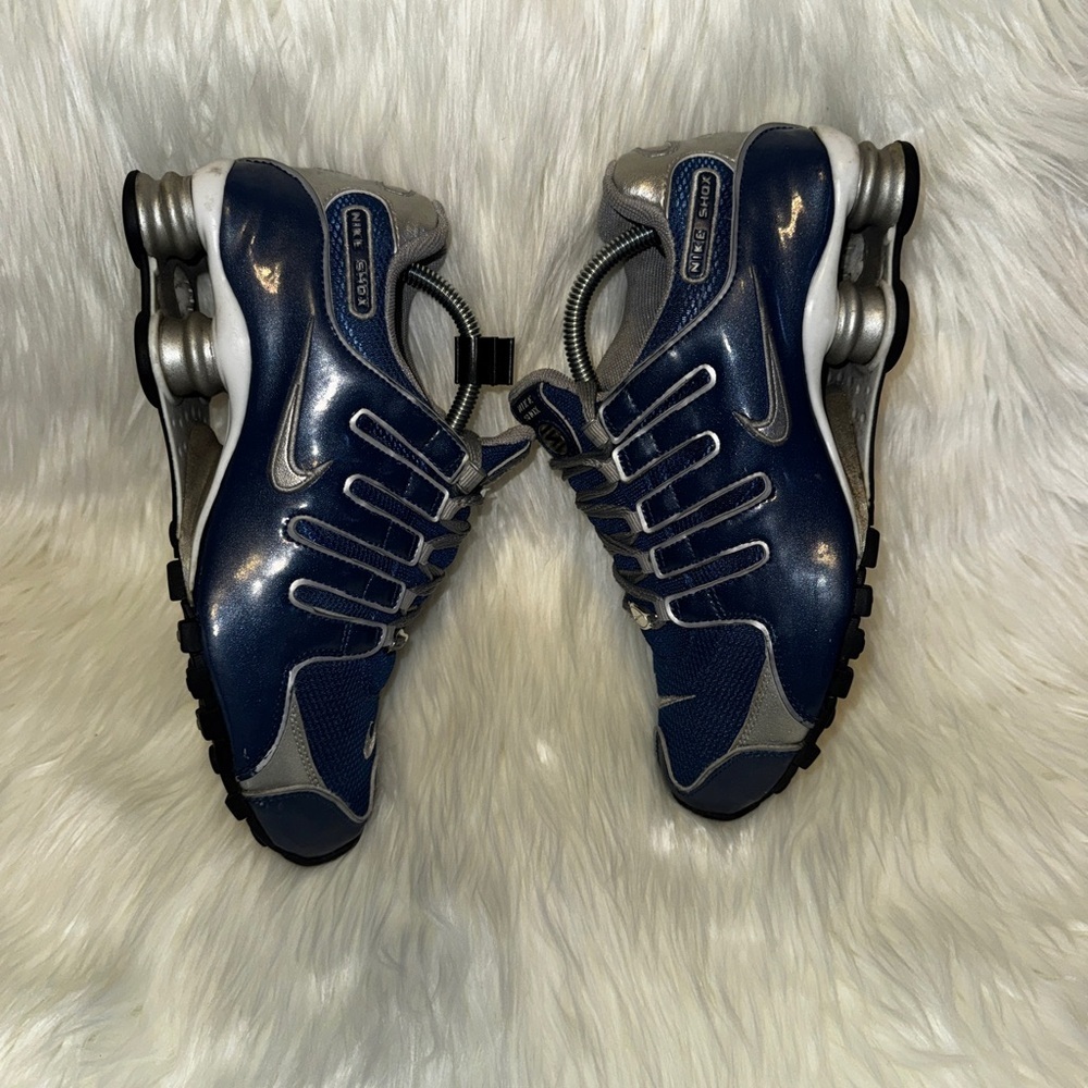 Women’s Nike shocks- blue and silver - size 7 1/2